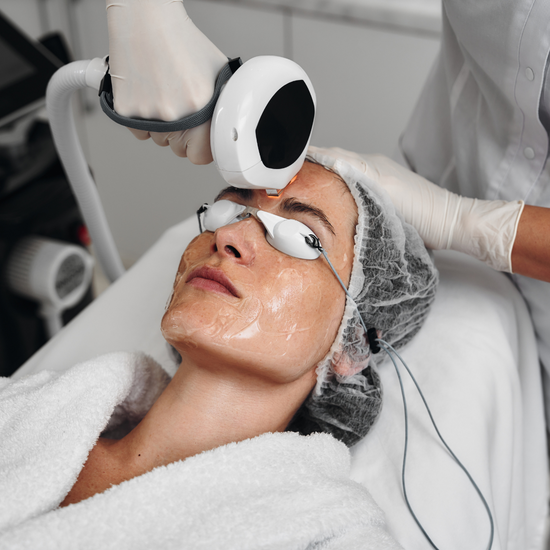 IPL M26 Lasertherapie: Dein Weg zu strahlender, gesunder Haut